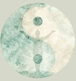 Qigong Primordial: símbolo yin-yang con figura en postura de práctica